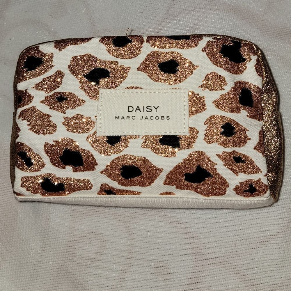 Marc Jacobs Daisy Zippered Makeup Travel Cosmetic Bag Cheetah Print w Shimmer